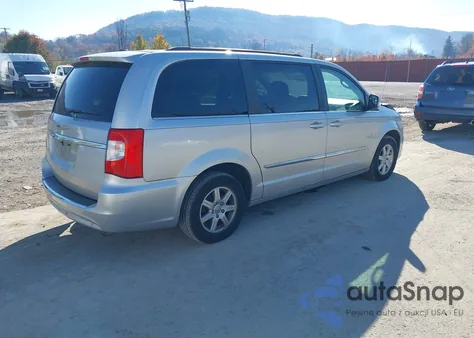 2012 Chrysler Town & Country Touring z USA, uszkodzony, nr VIN 2C4RC1BG1CR158310